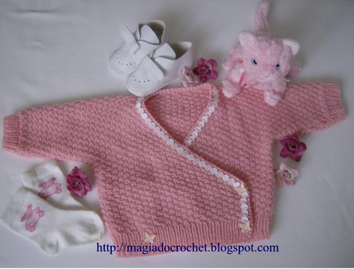 casaquinho tricot rosa bebe botão borboleta  galao rosa e branco